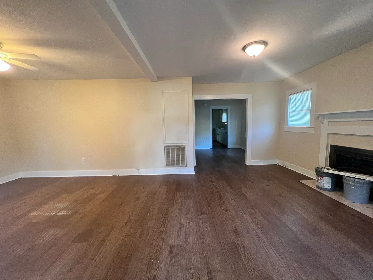 2 bed, 852 sqft, $1,450 — Photo 2