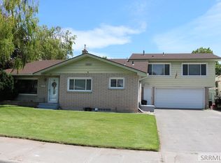 976 Canyon Ave, Idaho Falls, ID 83402