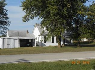 512 Oberle St, Nokomis, IL 62075