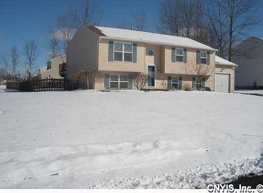 2nd image of 308 Pinewood Dr