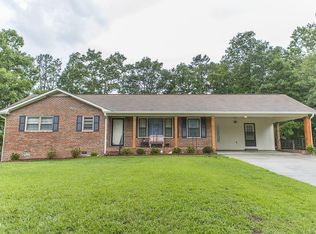 4 Timberwood Dr SE, Silver Creek, GA 30173