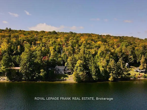1758 Papineau Lake Rd, Hastings Highlands, ON K0L 2R0