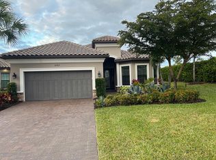 8789 Cavano St E, Naples, FL 34119