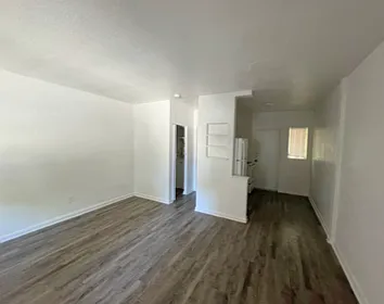 Studio, 500 sqft, $1,350 — Photo 4
