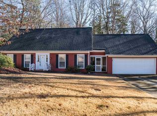 125 Sugar Creek Ln, Greer, SC 29650