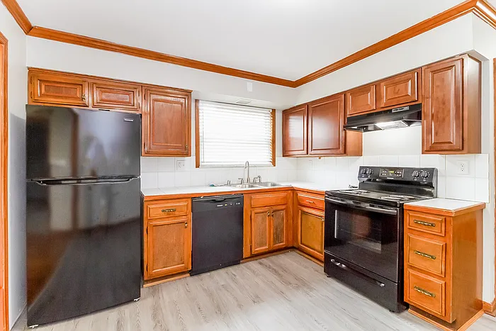 1692 Citadel Pl — Photo 4