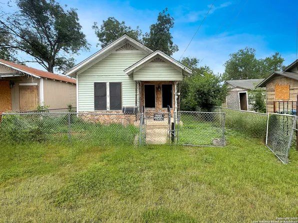 605 Torreon, San Antonio, TX 78207