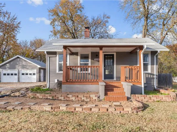 738 E College St, Independence, MO 64050