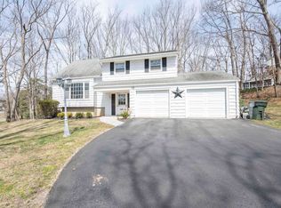 12 Woodmere Dr, Eatontown, NJ 07724