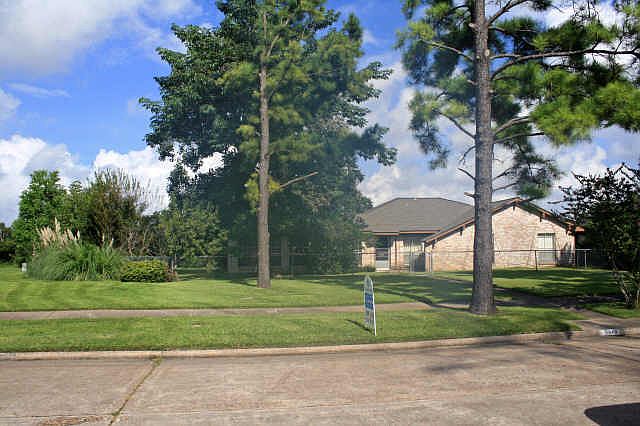 1st image of 9438 Tooley Dr