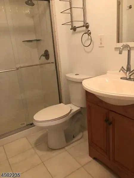 2 bed, 700 sqft, $1,700 — Photo 2