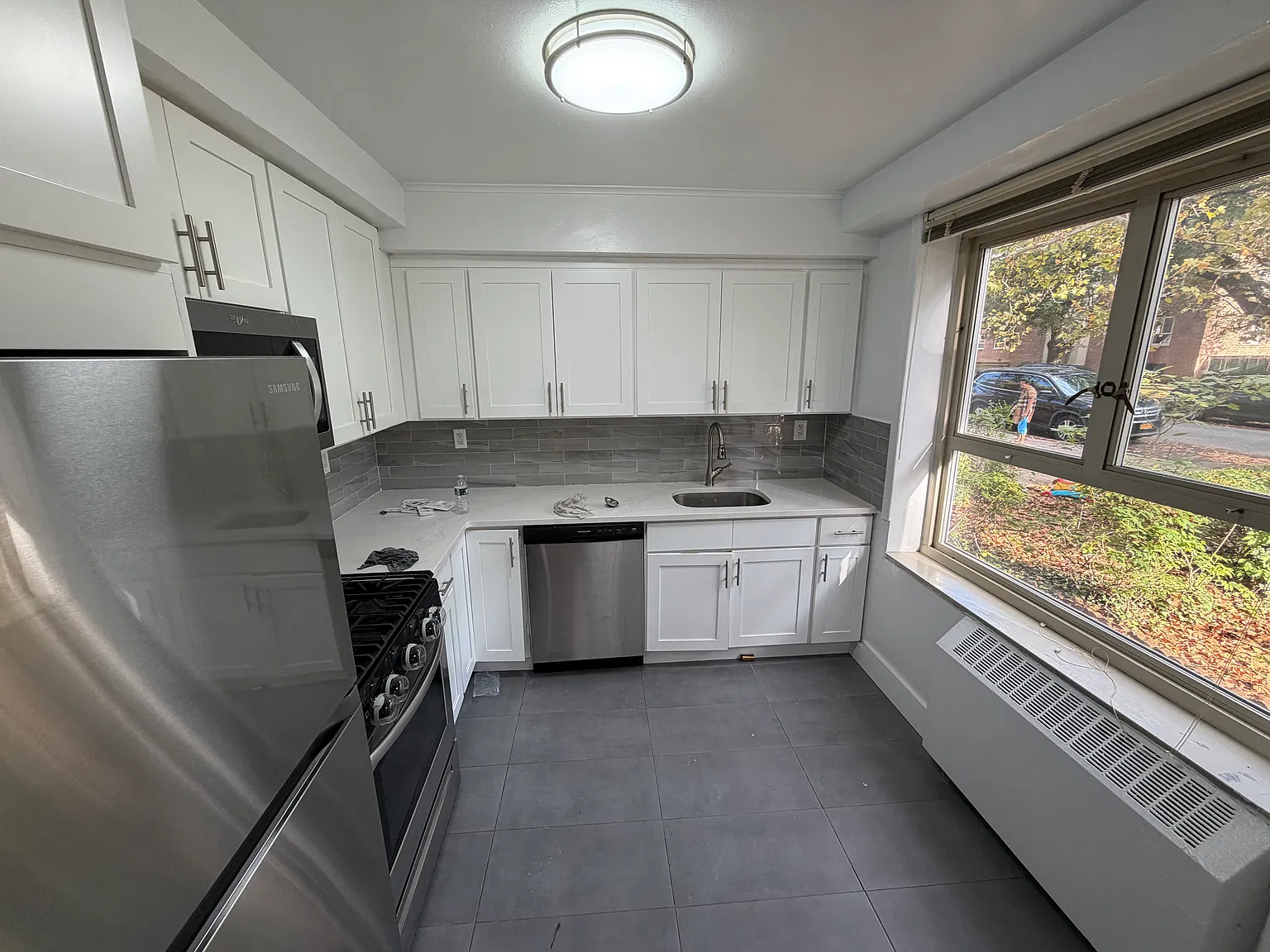 186th Ln, Fresh Meadows — Photo 2