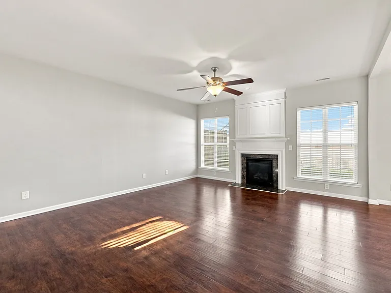 8221 Pilots View Dr — Photo 5