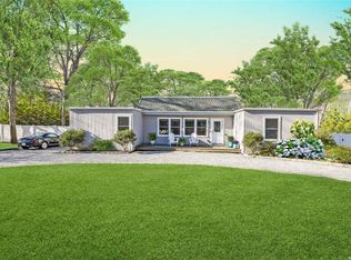 6 Foxboro Rd, East Quogue, NY 11946