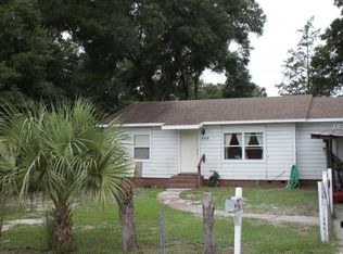 806 S Spring Garden Ave, Deland, FL 32720
