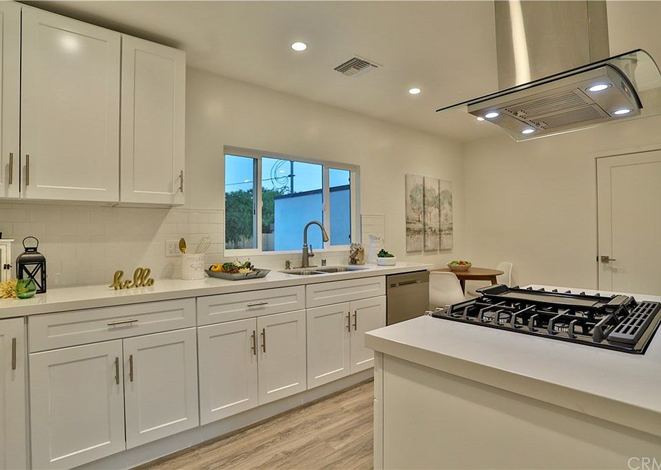 2nd image of 16220 Community Ct
