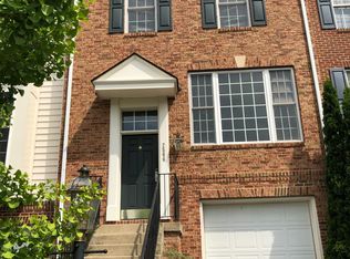 2566 Oak Tree Ln, Woodbridge, VA 22191