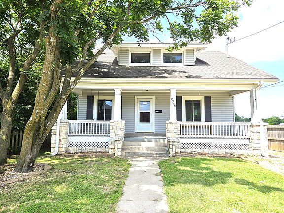 2nd image of 2345 N Howard Avenue