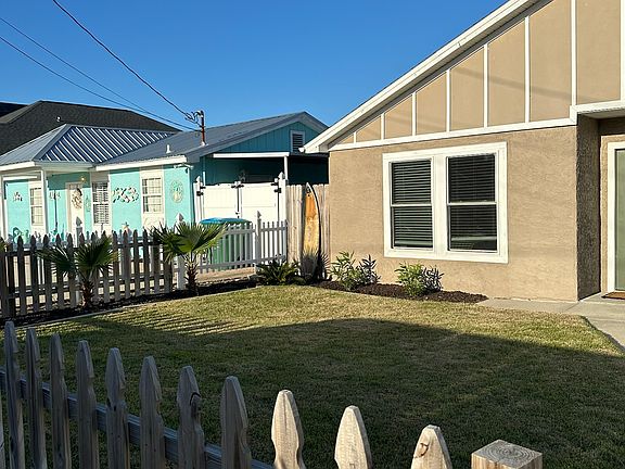 2nd image of 157 Oleander Cir