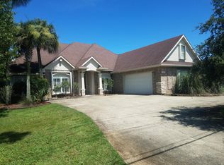 1866 Sunrise Dr, Navarre, FL 32566