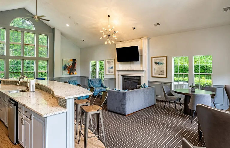 Waterford Place Apartment Homes — Photo 13
