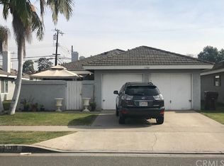 1305 N Bewley St, Santa Ana, CA 92703