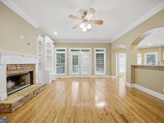 2nd image of 778 Arnold Mill Rd