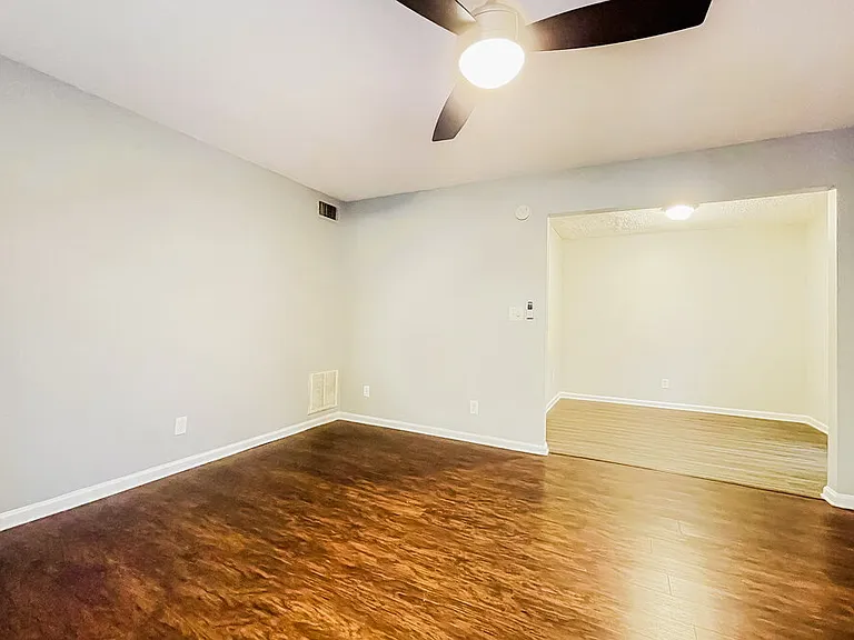 3895 Springleaf Ct — Photo 6