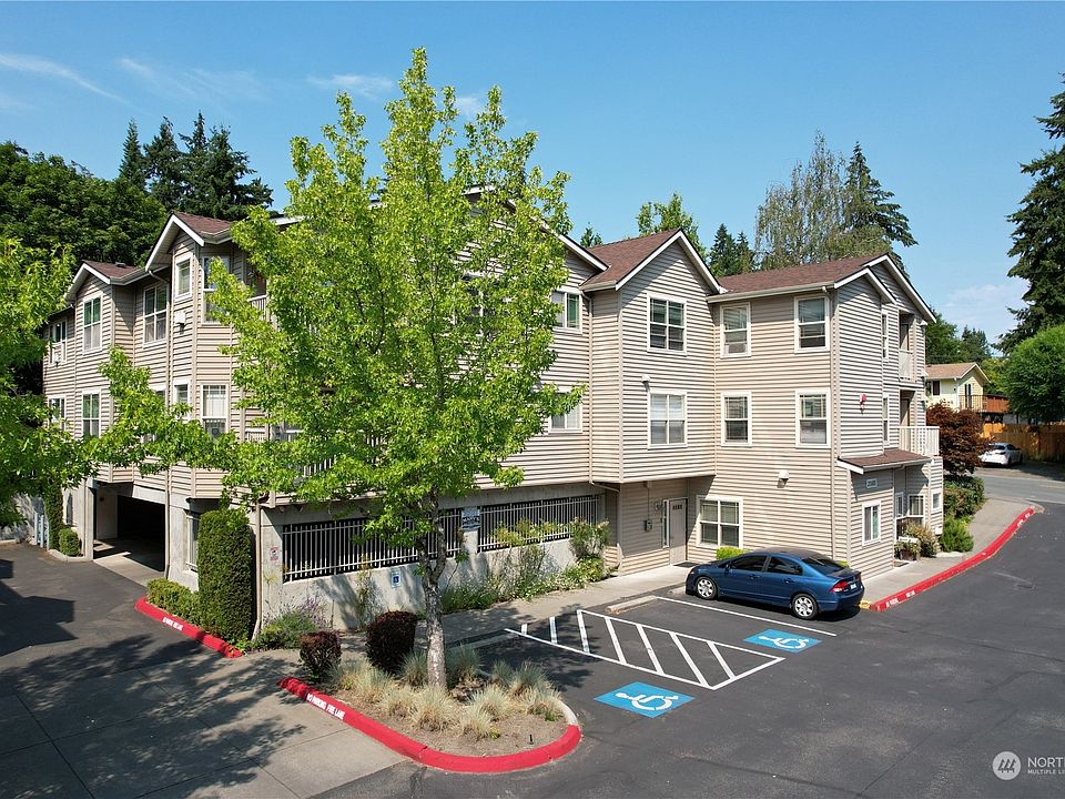 1st image of 20800 72nd Avenue W #304