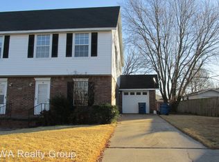 1404 Camellia Dr #B, Bentonville, AR 72712