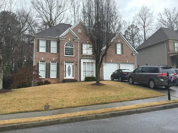 1092 Oakhurst Trl, Lawrenceville, GA 30043