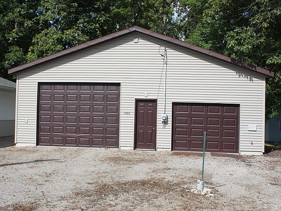 2nd image of 14209 Lakewood Ave
