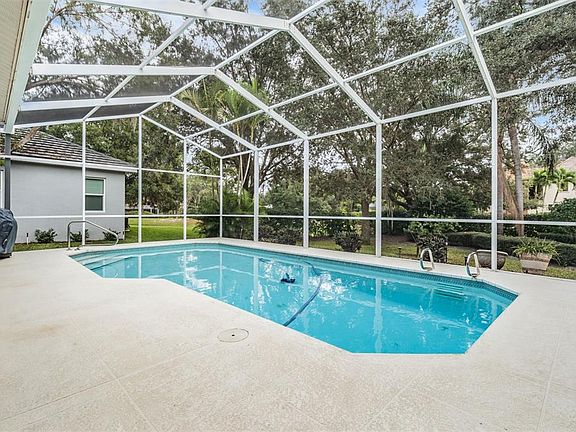 2nd image of 2133 Pinnacle Cir N