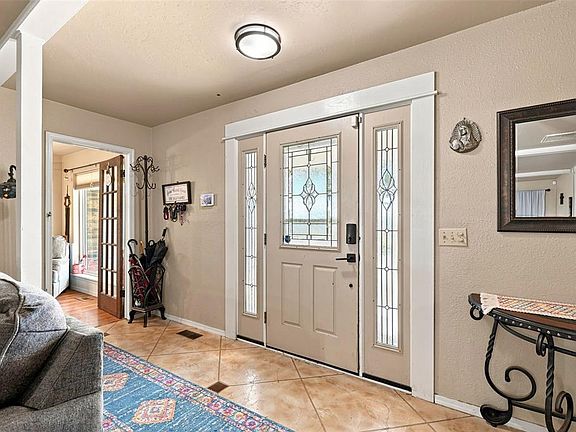 5th image of 2303 E Elm St