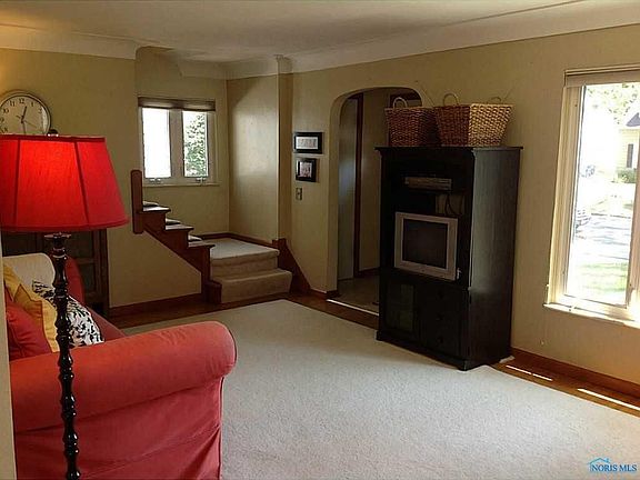 3rd image of 2711 Merrimac Blvd