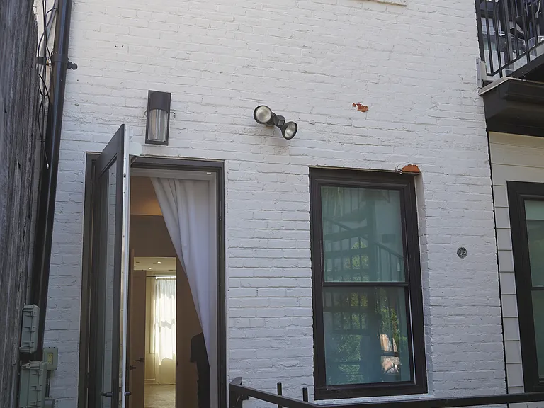 725 Euclid St NW #2 — Photo 11