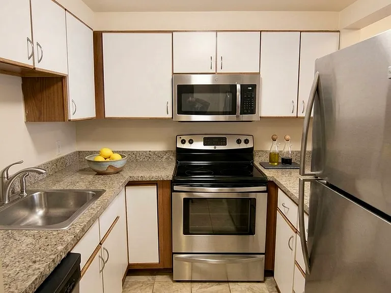 170 Gore St #410 — Photo 5