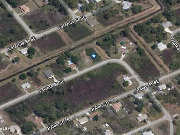 1491 Towton St SE, Palm Bay, FL 32909
