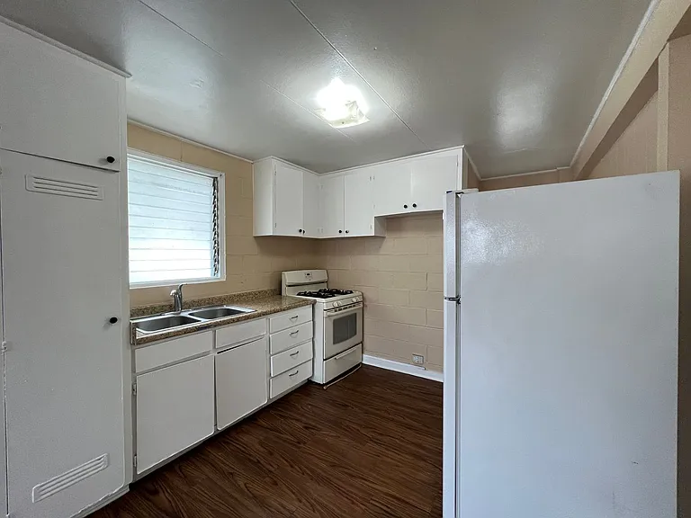 718 Hoawa St #A — Photo 3