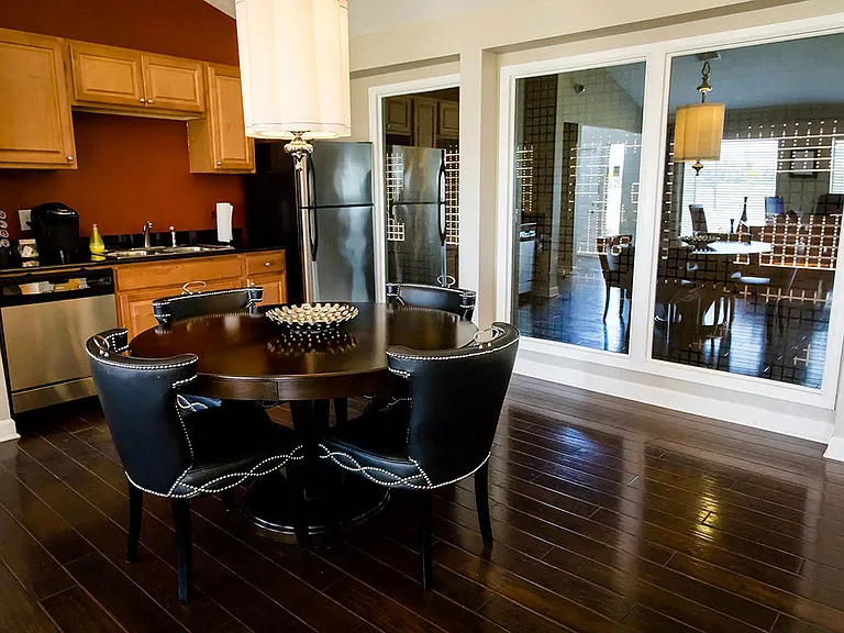 Hawthorne House — Photo 6