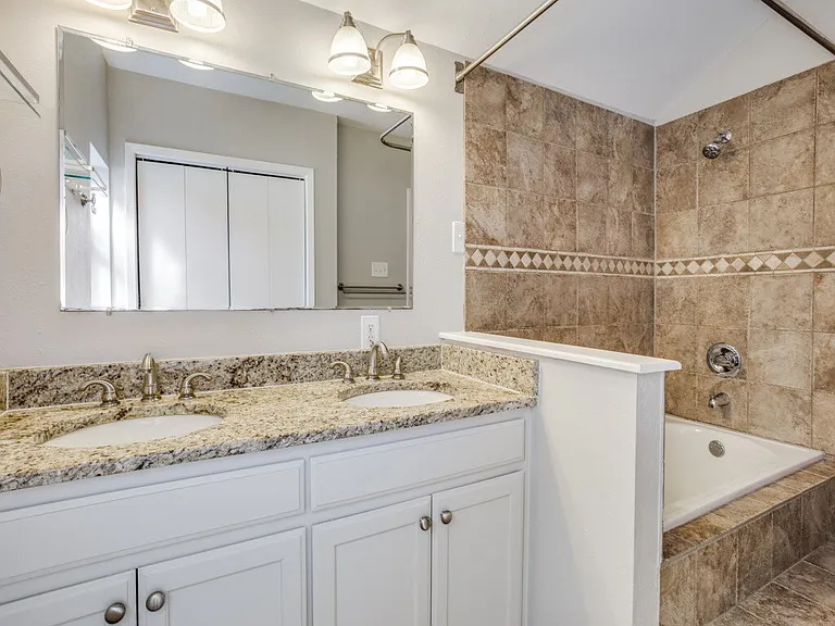 6470 Lindell Ave — Photo 14