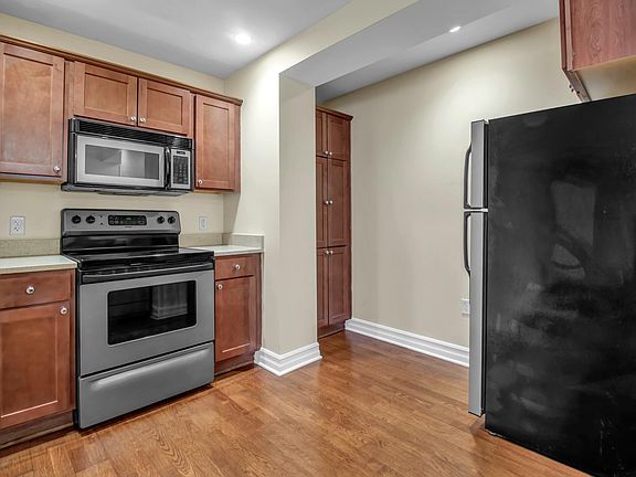 2nd image of 1040 Delaware Ave APT 207