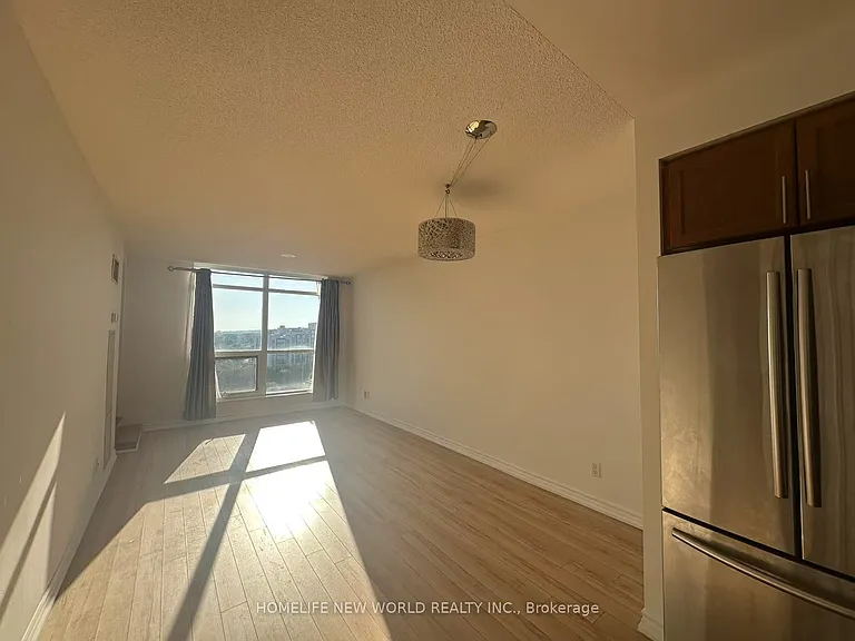 18 Harding Blvd #1126 — Photo 4