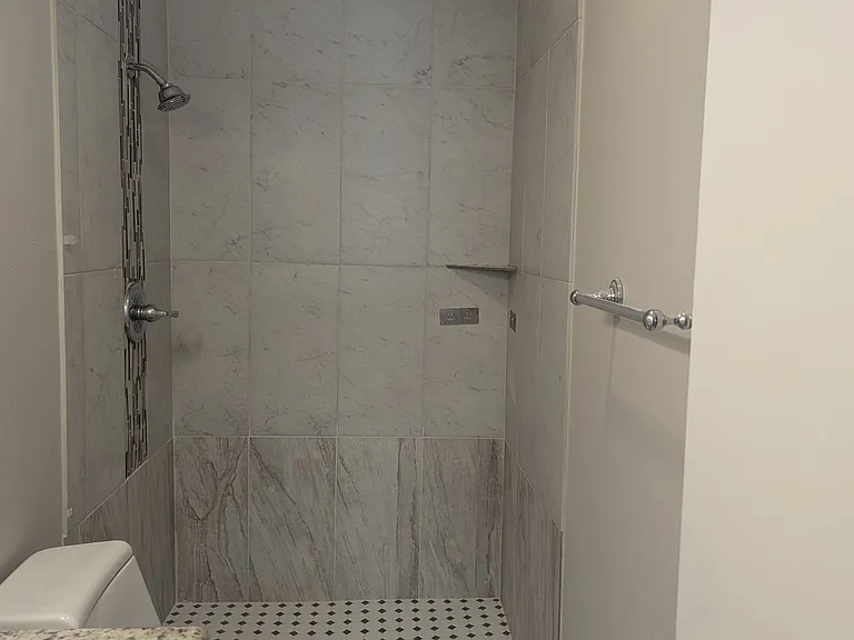 1308 Cherry Hill Ln — Photo 21