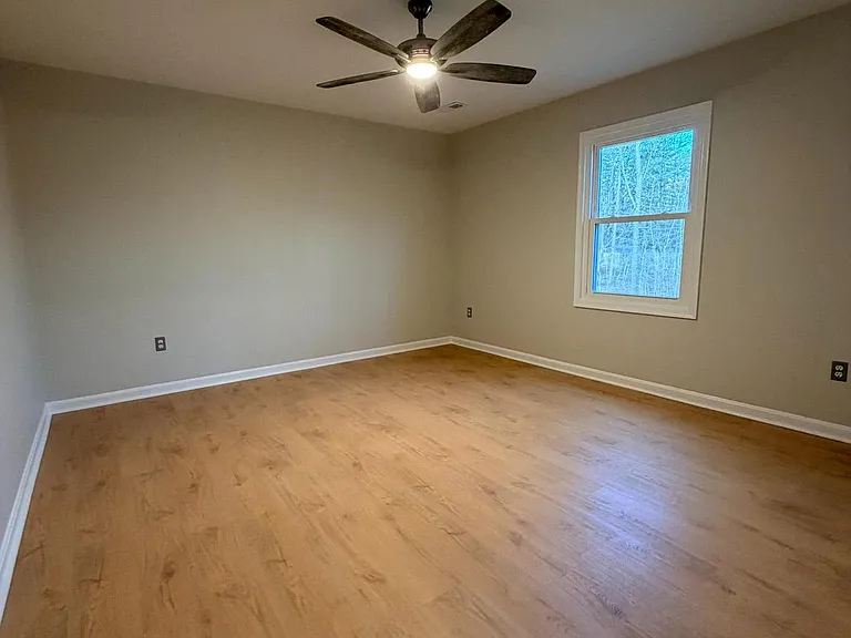 203 Sea Cliff Dr — Photo 9