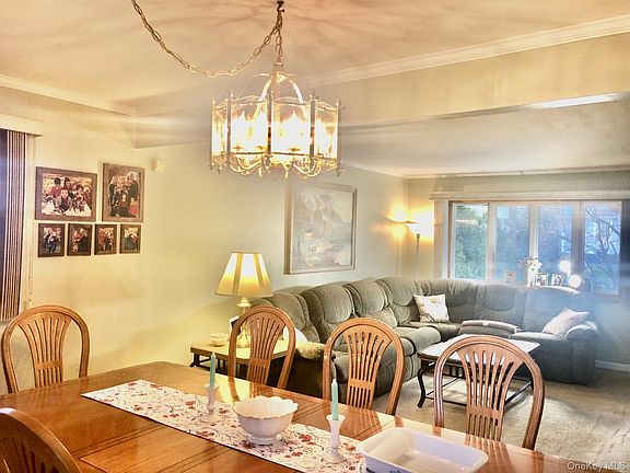 3rd image of 398 Hendrickson Avenue