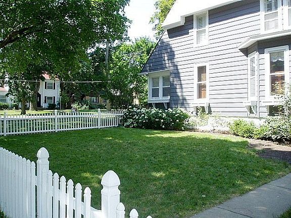 Fenced Yard