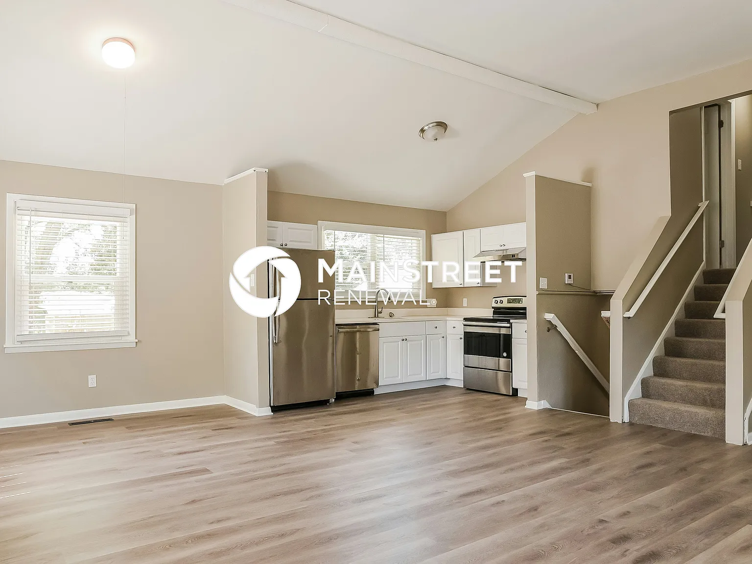 1577 Pyle Pl — Photo 4