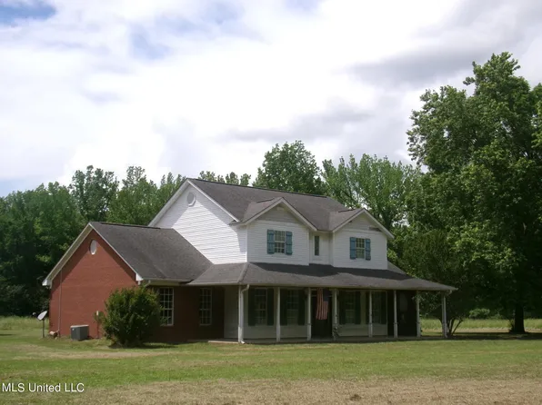 691 County Road 215, Water Valley, MS 38965