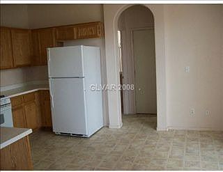 5th image of 2620 Living Rock St